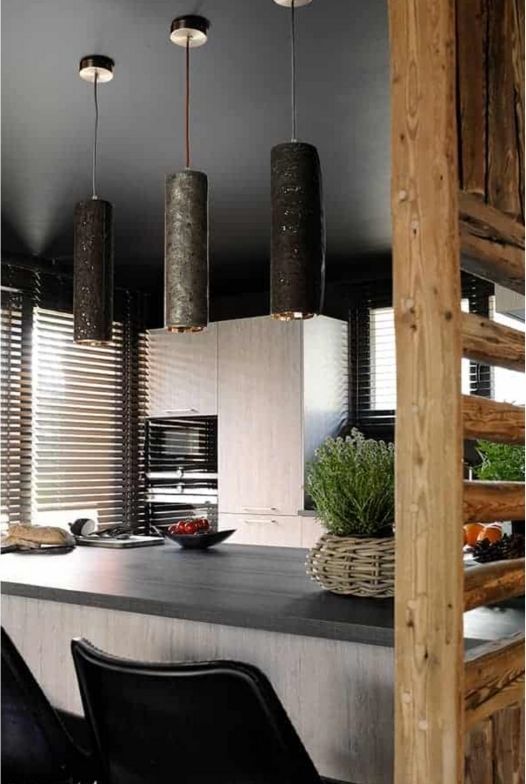 Cuisine de chalet à Megève de 250m2 rénové par l'architecte d'intérieur Sophie Jacquemin Interior Design basée à Genève