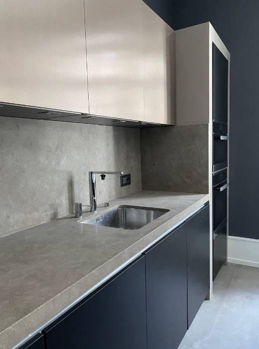Plan de travail de la cuisine, rénové par l'architecte d'intérieur Sophie Jacquemin Interior Design basée à Genève