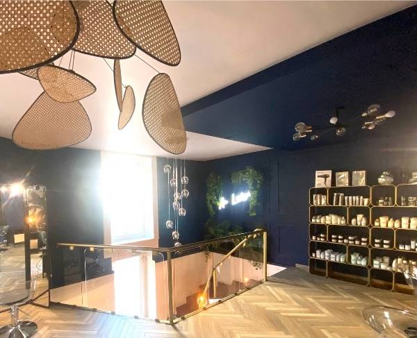Luminaires du salon de coiffure à Genève rénové par l'architecte d'intérieur Sophie Jacquemin Interior Design à Genève