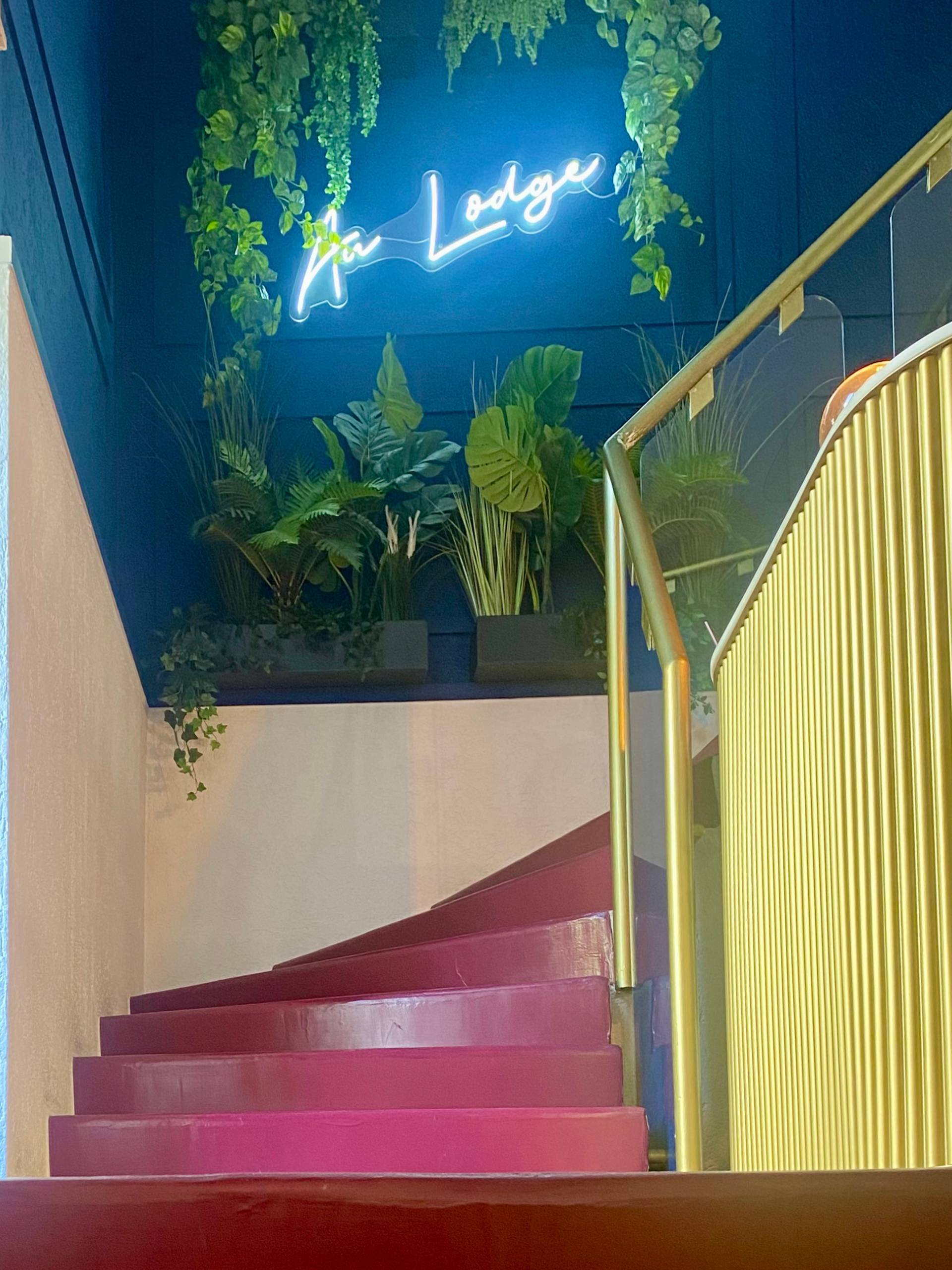 Salon de coiffure Le Lodge, rénové par l'architecte d'intérieur Sophie Jacquemin Interior Design basée à Genève